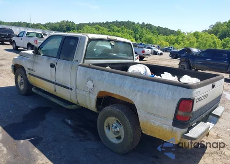 2001 Dodge Ram 1500 St z USA, uszkodzony, nr VIN 1B7HC13YX1J279387